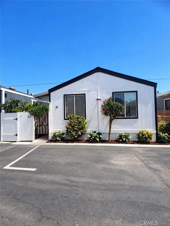 7560 Woodman 81, Van Nuys, CA 91405 — exterior