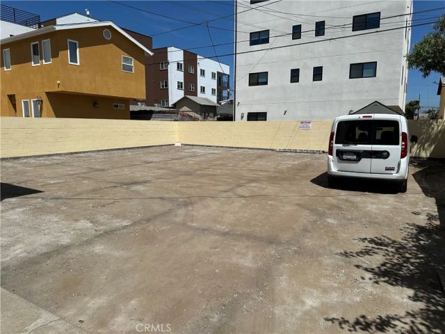 1349 W 35th, Los Angeles, CA 90007