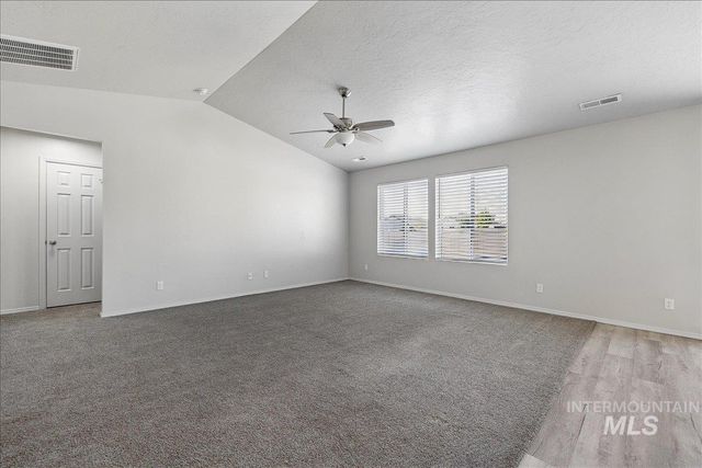 11201 Bidwell, Caldwell, ID 83605