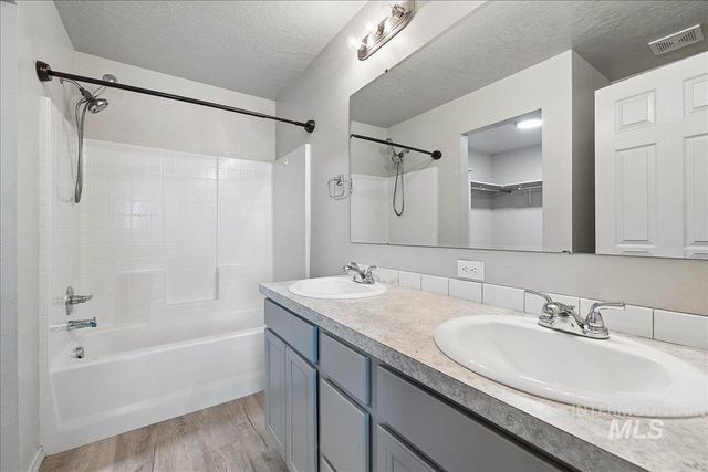 11201 Bidwell, Caldwell, ID 83605