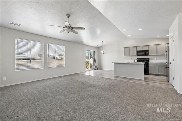 11201 Bidwell, Caldwell, ID 83605