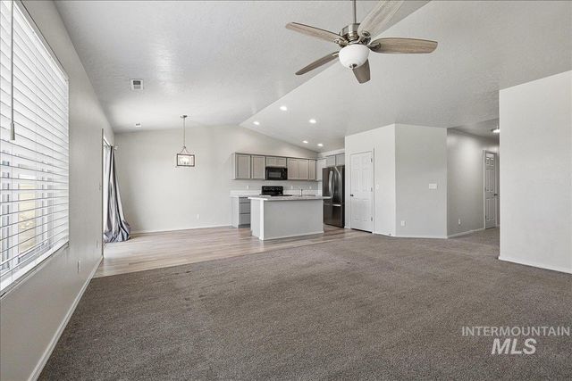 11201 Bidwell, Caldwell, ID 83605