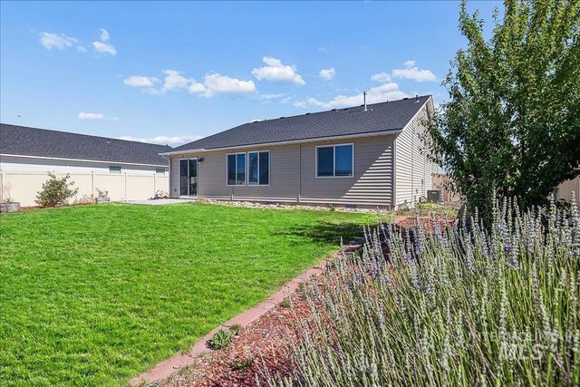 11201 Bidwell, Caldwell, ID 83605
