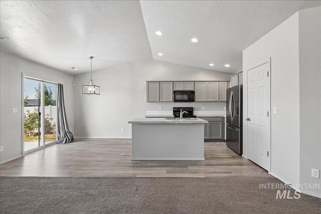 11201 Bidwell, Caldwell, ID 83605