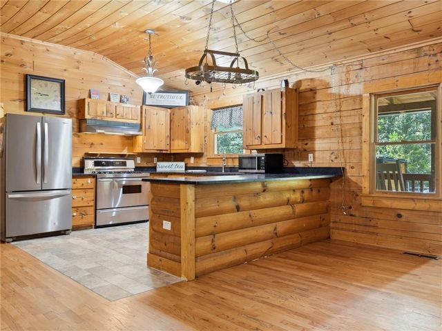 1860 W Elmwood Drive, Acworth, GA 30102