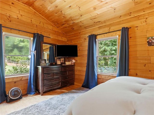 1860 W Elmwood Drive, Acworth, GA 30102