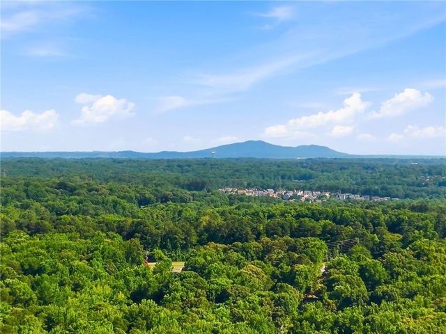 1860 W Elmwood Drive, Acworth, GA 30102