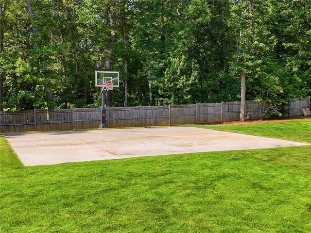1860 W Elmwood Drive, Acworth, GA 30102