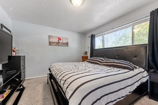 40 Normandy Circle, Pueblo, CO 81001