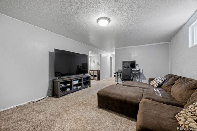40 Normandy Circle, Pueblo, CO 81001