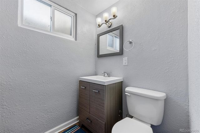 40 Normandy Circle, Pueblo, CO 81001