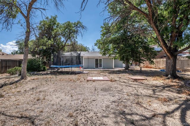 40 Normandy Circle, Pueblo, CO 81001