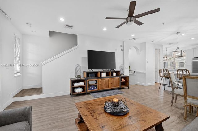 810 N 3rd Avenue N 76, Lake Worth, FL 33460