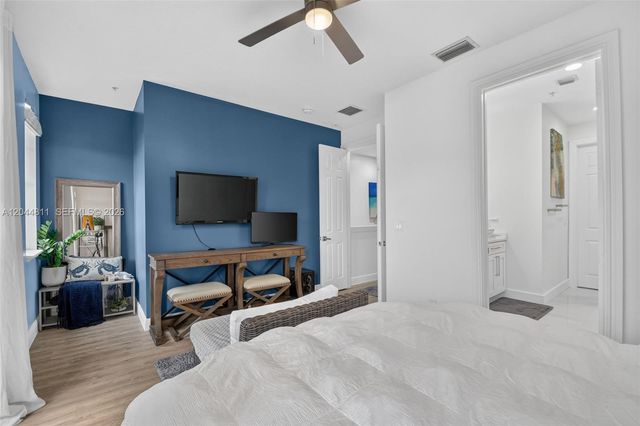 810 N 3rd Avenue N 76, Lake Worth, FL 33460