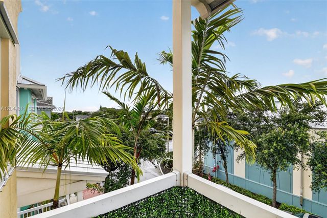 810 N 3rd Avenue N 76, Lake Worth, FL 33460