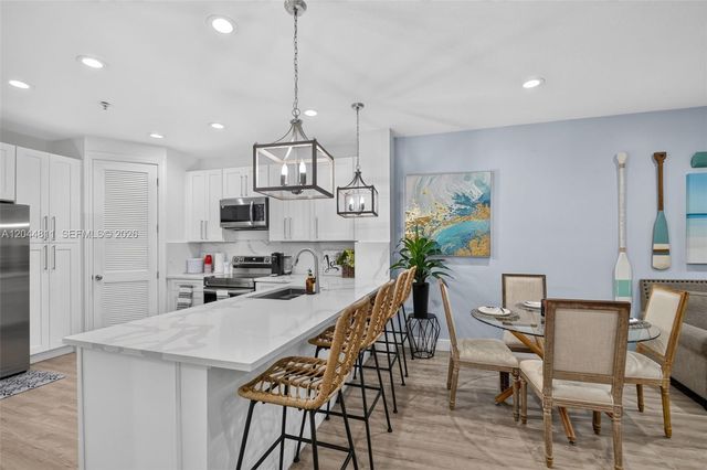 810 N 3rd Avenue N 76, Lake Worth, FL 33460