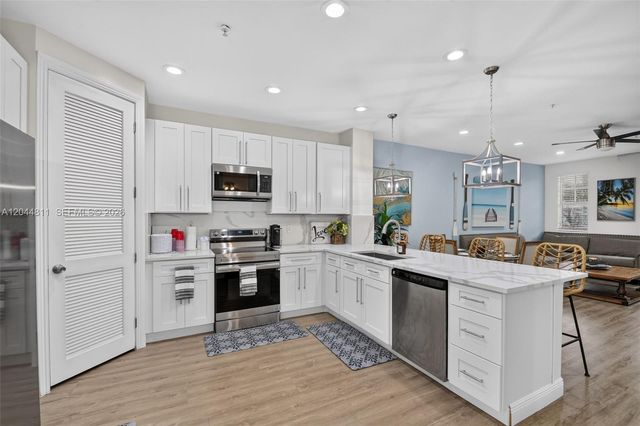 810 N 3rd Avenue N 76, Lake Worth, FL 33460