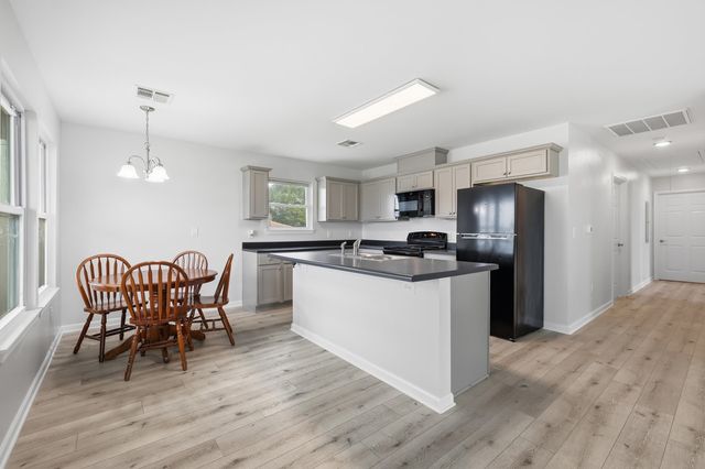 107 Merrill Drive, Houma, LA 70360