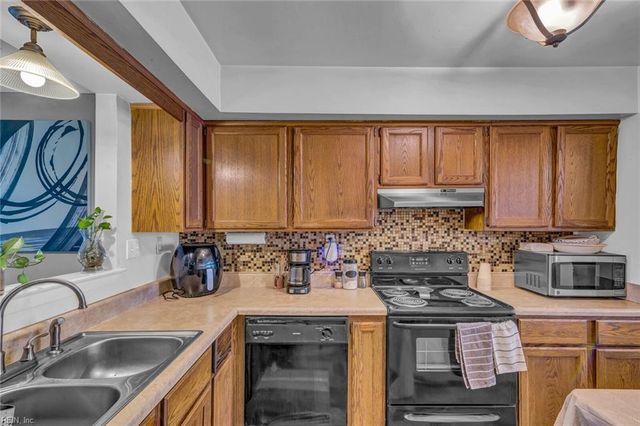 721 Waters DR, Virginia Beach, VA 23462