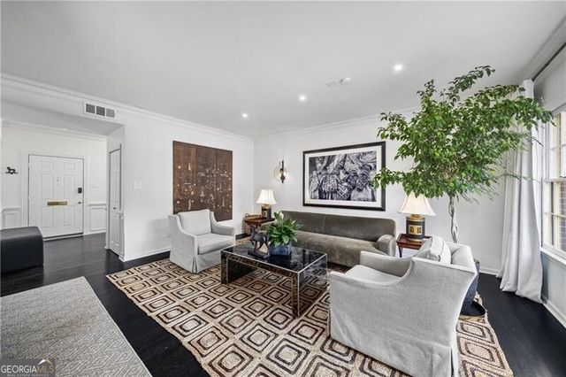 3050 Margaret Mitchell Drive NW 19, Atlanta, GA 30327