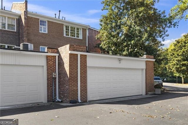 3050 Margaret Mitchell Drive NW 19, Atlanta, GA 30327