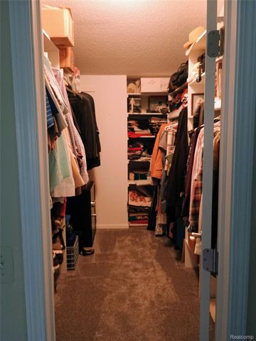 4111 Seymour Drive, Troy, MI 48098