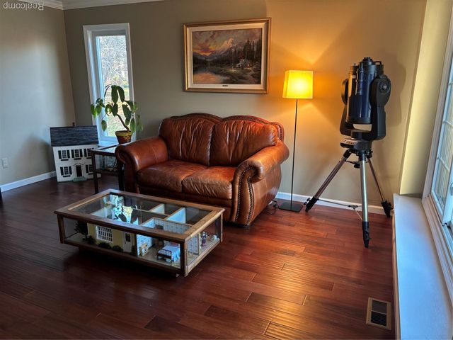 4111 Seymour Drive, Troy, MI 48098