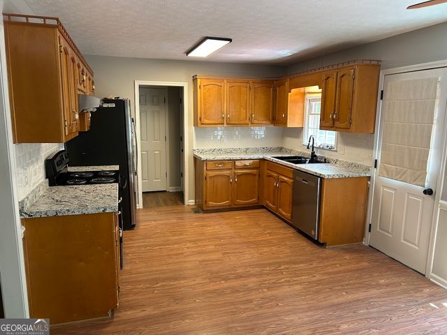 84 Trellis Court, Carrollton, GA 30116