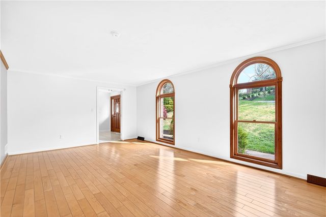 110 Royal Place, Peters Twp, PA 15317