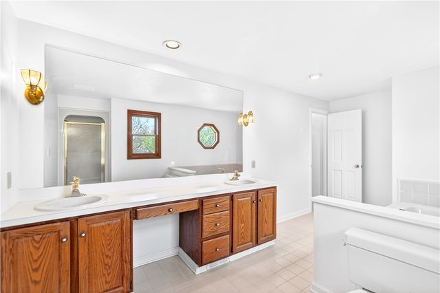 110 Royal Place, Peters Twp, PA 15317