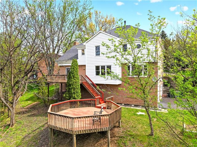 110 Royal Place, Peters Twp, PA 15317