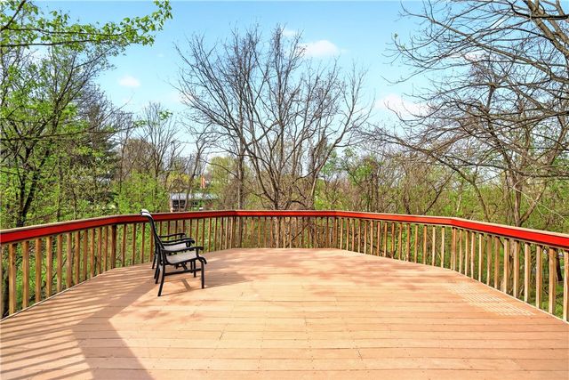 110 Royal Place, Peters Twp, PA 15317