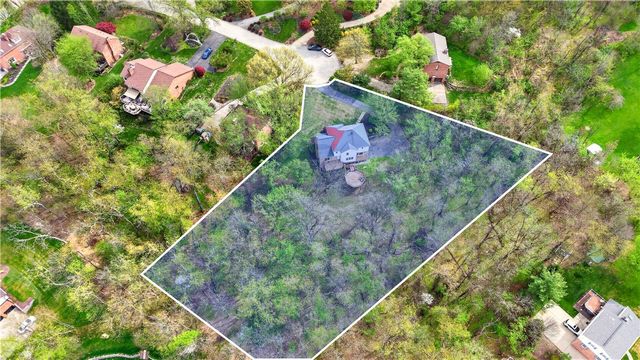 110 Royal Place, Peters Twp, PA 15317