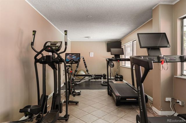 909 N Logan Street 11I, Denver, CO 80203