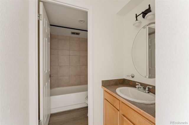 909 N Logan Street 11I, Denver, CO 80203