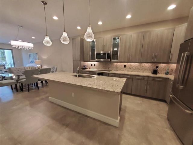 4511 El Mar Dr Apt 202, Lauderdale By The Sea, FL 33308