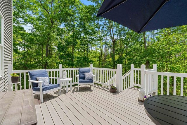 66 Redwood Way, Manchester, NH 03102