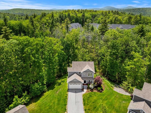 66 Redwood Way, Manchester, NH 03102