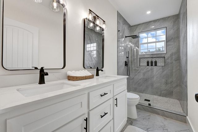 2412 Lucas Street, Houston, TX 77026