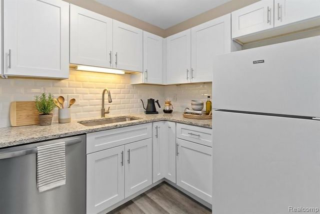 1545 Cherboneau 41, Detroit, MI 48207