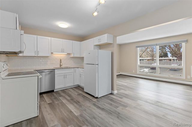 1545 Cherboneau 41, Detroit, MI 48207