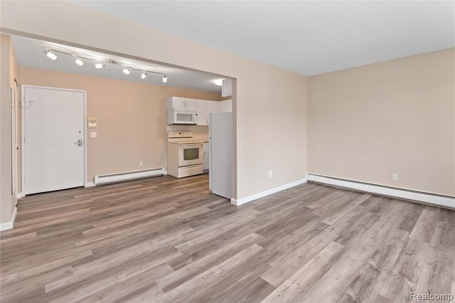 1545 Cherboneau 41, Detroit, MI 48207