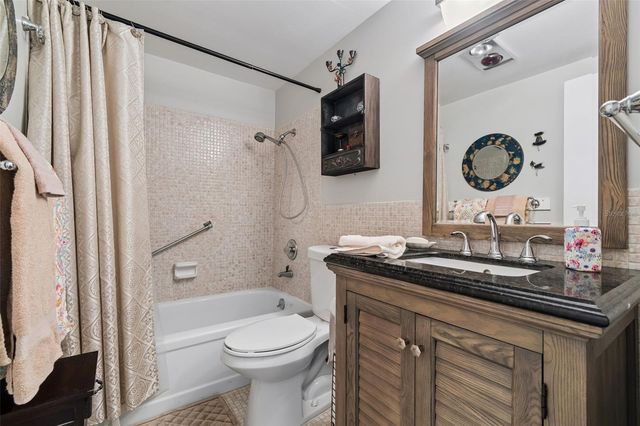 5875 18TH STREET N 1, St Petersburg, FL 33714