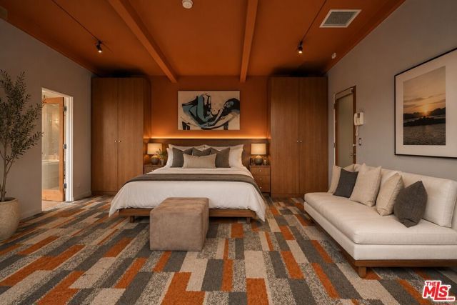 8411 Hollywood Boulevard, West Hollywood, CA 90069