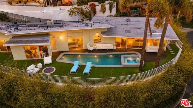 8411 Hollywood Boulevard, West Hollywood, CA 90069