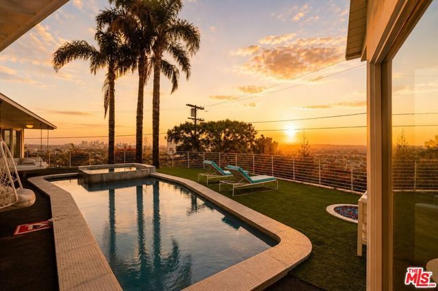 8411 Hollywood Boulevard, West Hollywood, CA 90069