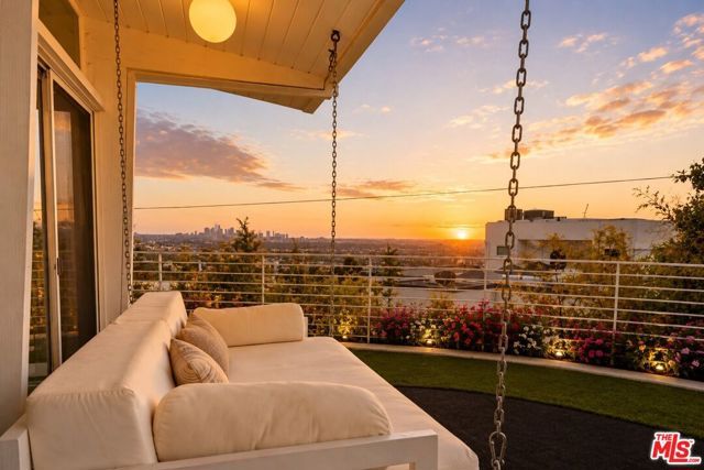 8411 Hollywood Boulevard, West Hollywood, CA 90069