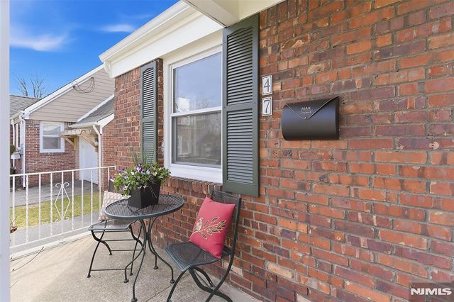 47 Peek Street, Rochelle Park, NJ 07662