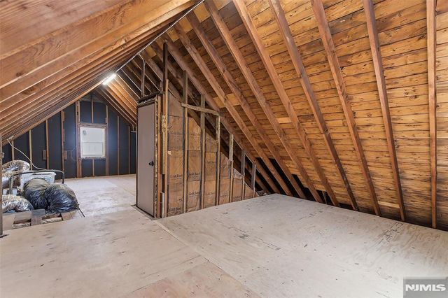 47 Peek Street, Rochelle Park, NJ 07662