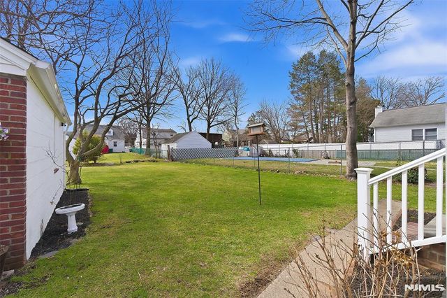 47 Peek Street, Rochelle Park, NJ 07662